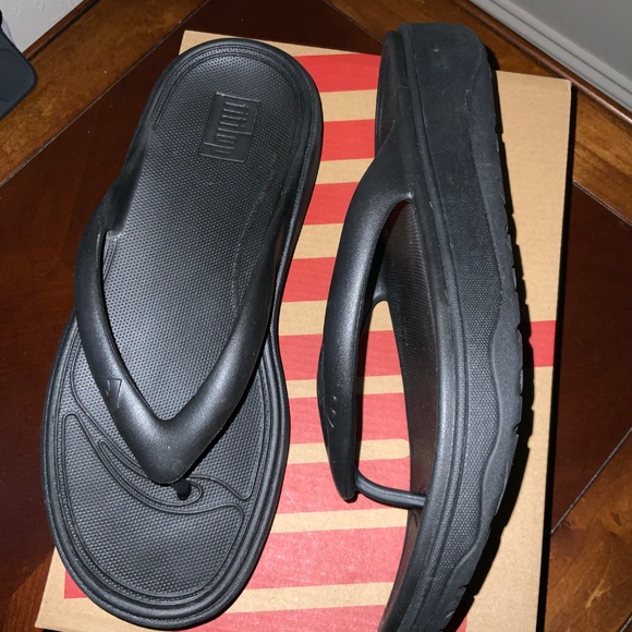 FITFLOP BLACK TOE POST RECOVERY SANDALS SIZE 8 / 39 - Picture 2 of 9